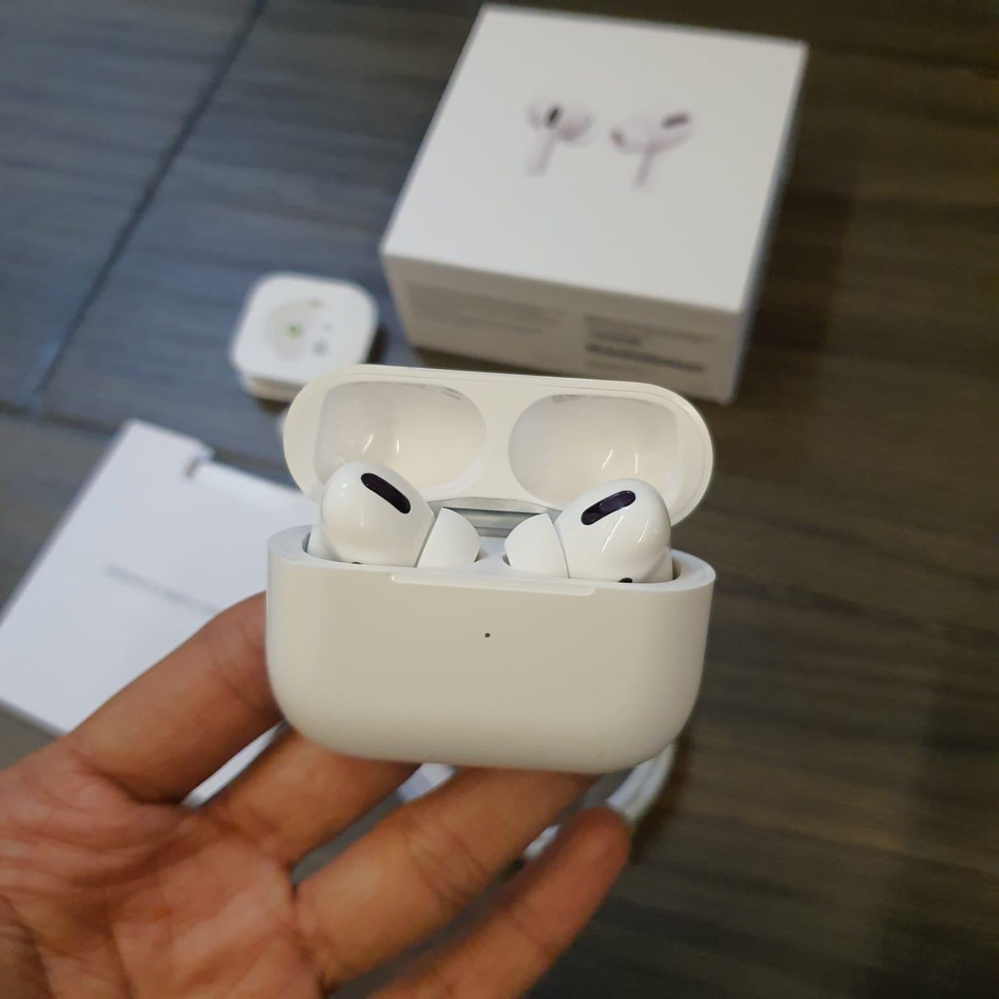 Apple AirPods(2nd gen) with Bluetooth Headset with Mic